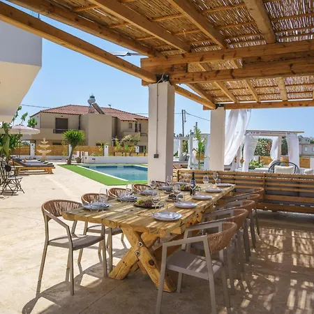 Villa Yammas, 5-bedroom Stone With Private Pool, Walking Distance From *