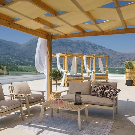 Yammas, 5-bedroom Stone With Private Pool, Walking Distance From Villa Drámia