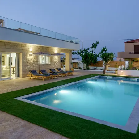 Yammas, 5-bedroom Stone With Private Pool, Walking Distance From Villa Drámia