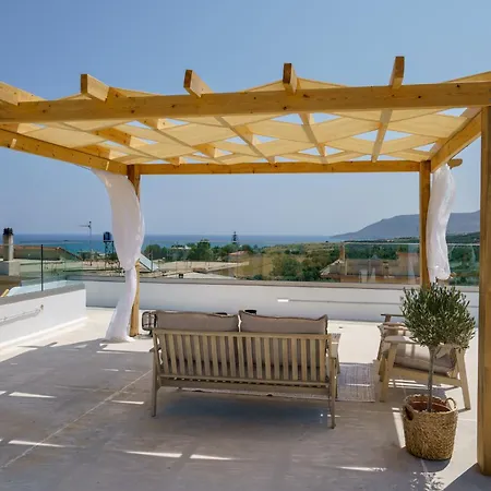 Villa Yammas, 5-bedroom Stone With Private Pool, Walking Distance From