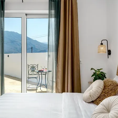 Willa Yammas, 5-bedroom Stone With Private Pool, Walking Distance From *