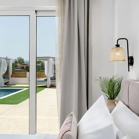 Yammas, 5-bedroom Stone With Private Pool, Walking Distance From Dhrámia